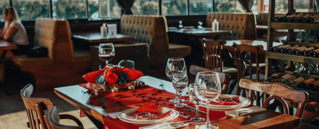 Services Battista’s Hole in the Wall